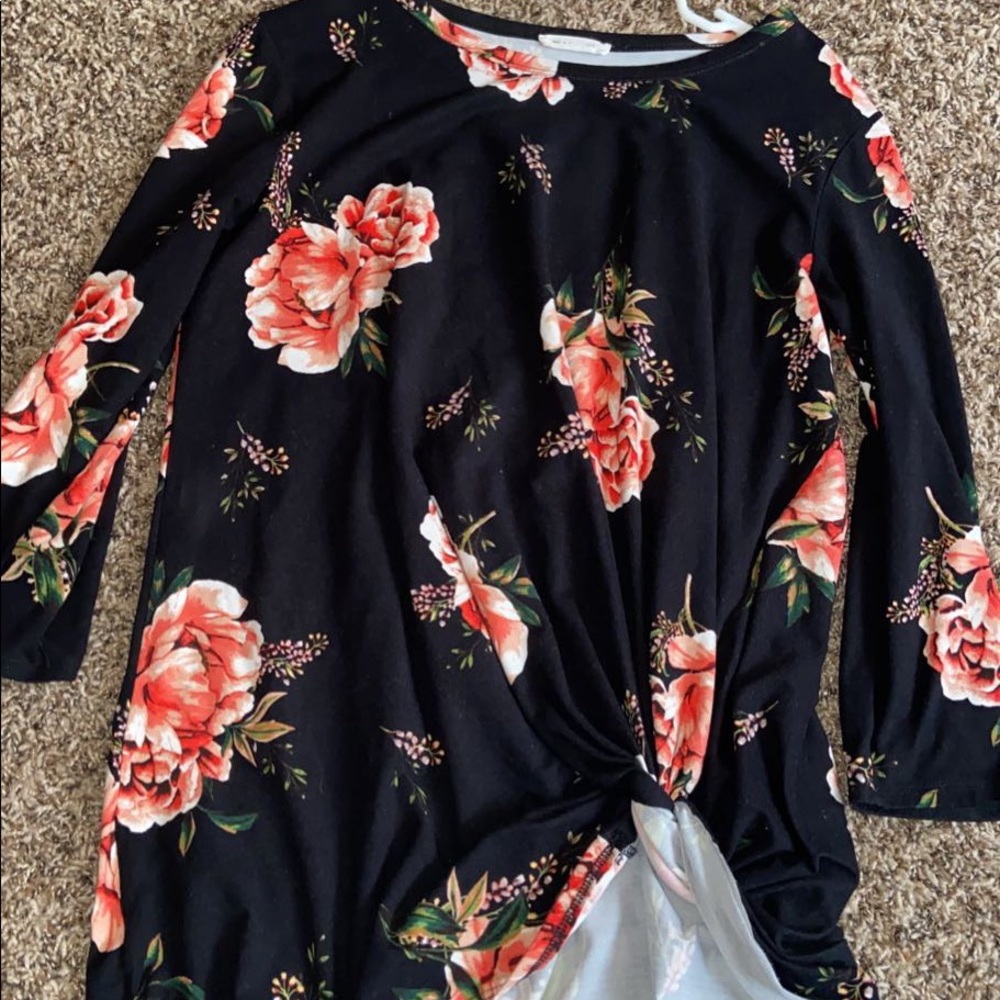 Floral top